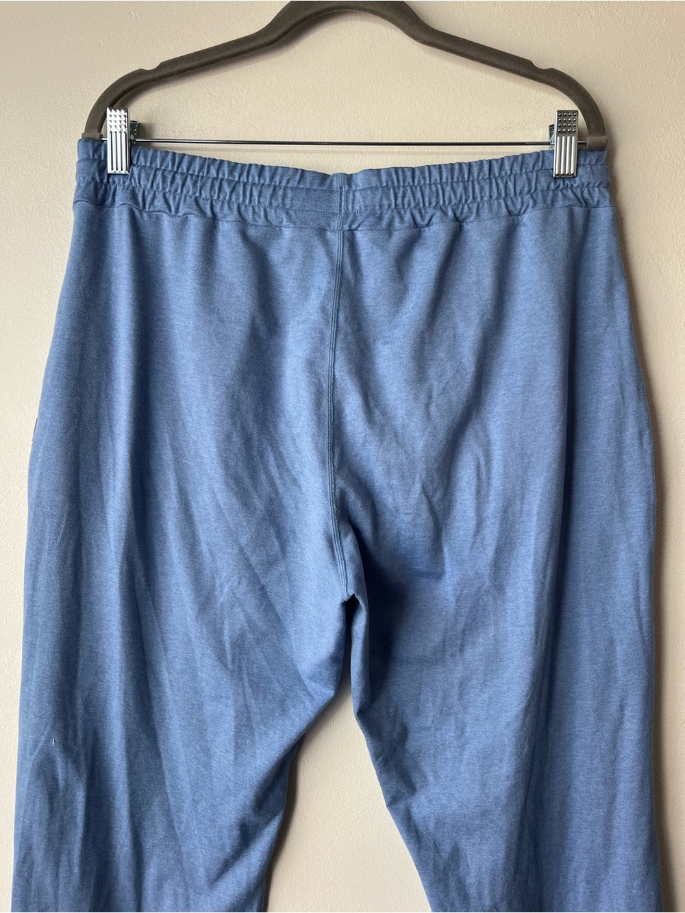 Vuori Performance Jogger Pants Spring Heather - Picture 4 of 11